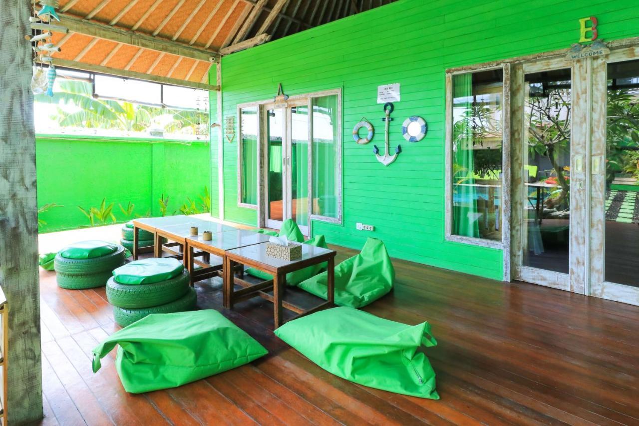 The Green Groves Hostel Nusa Lembongan  Exterior photo